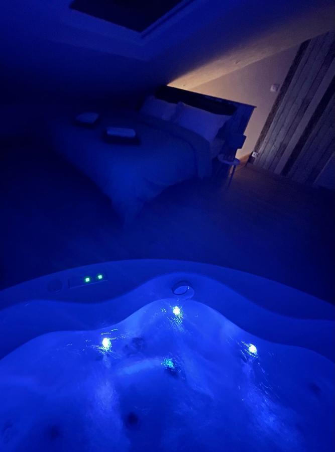 Le Nid D'Amour 2Pers / Wifi / Sauna Houssen Exterior photo
