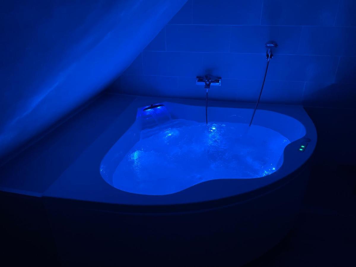 Le Nid D'Amour 2Pers / Wifi / Sauna Houssen Exterior photo